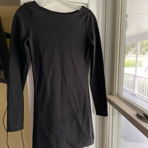 Blackmilk thermal long sleeve shirt size M red interior as new